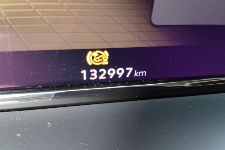 Used Volkswagen Viloran 2024 330TSI Luxury Edition Odometer Close Up