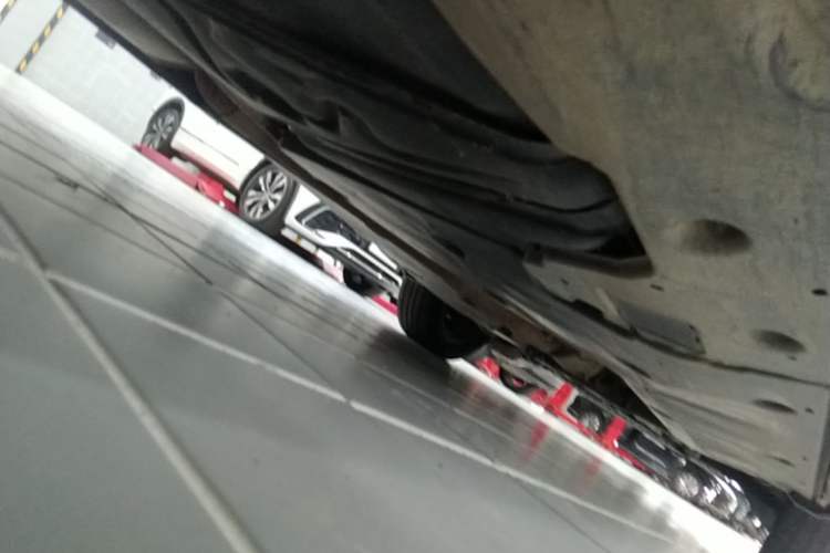 Used Volkswagen Viloran 2024 330TSI Luxury Edition Chassis Rear Right