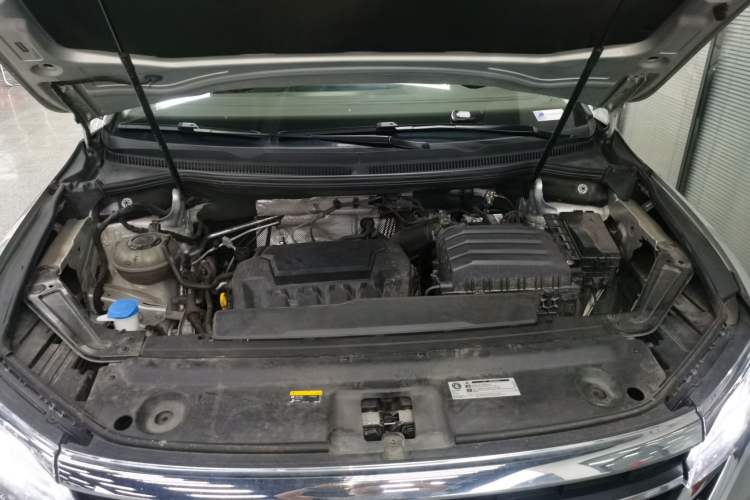 Used Volkswagen Viloran 2024 330TSI Luxury Edition Engine Bay