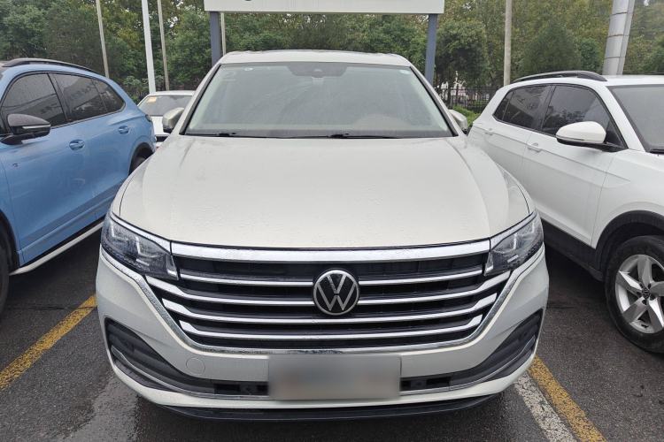 Used Volkswagen Viloran 2024 330TSI Luxury Edition Exterior 1