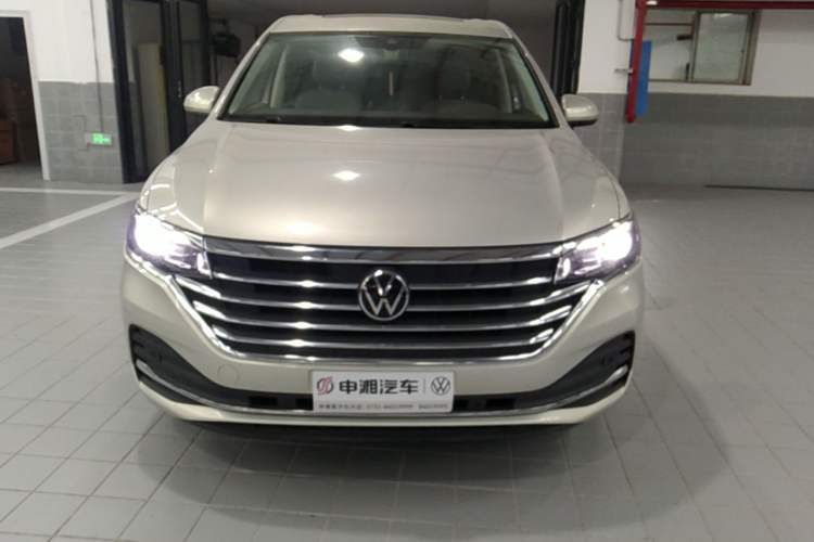Used Volkswagen Viloran 2024 330TSI Luxury Edition Front