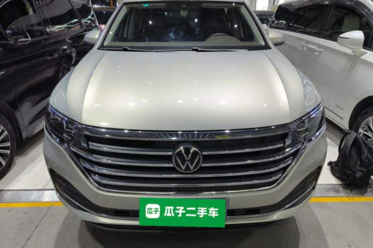 Used Volkswagen Viloran 2024 330TSI Luxury Edition Front