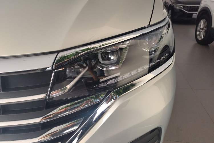 Used Volkswagen Viloran 2024 330TSI Luxury Edition Left Front Headlight