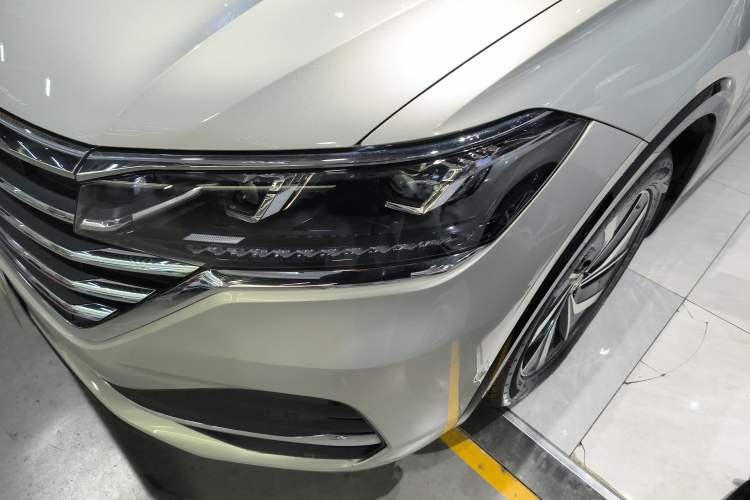 Used Volkswagen Viloran 2024 330TSI Luxury Edition Left Front Headlight