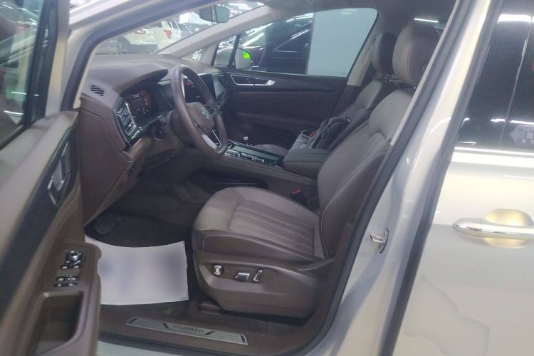 Used Volkswagen Viloran 2024 330TSI Luxury Edition Left Front Seat