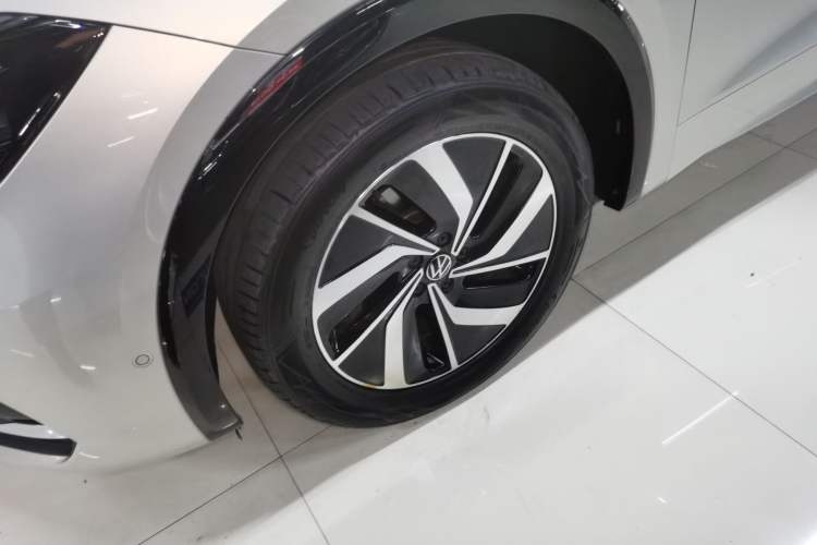 Used Volkswagen Viloran 2024 330TSI Luxury Edition Left Front Wheel Hub
