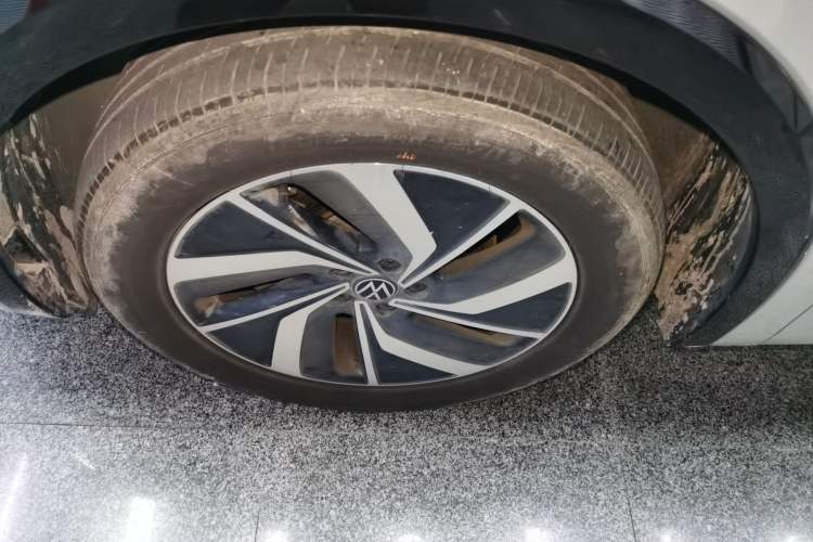 Used Volkswagen Viloran 2024 330TSI Luxury Edition Left Front Wheel Hub