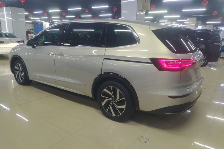 Used Volkswagen Viloran 2024 330TSI Luxury Edition Left Side