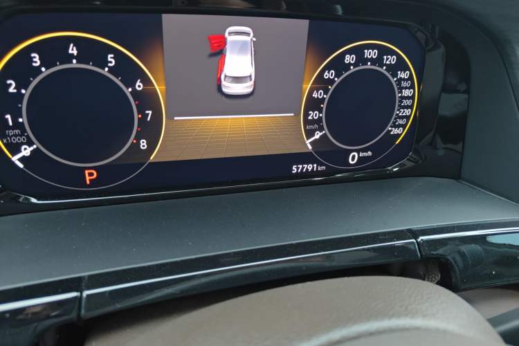 Used Volkswagen Viloran 2024 330TSI Luxury Edition Odometer Close Up