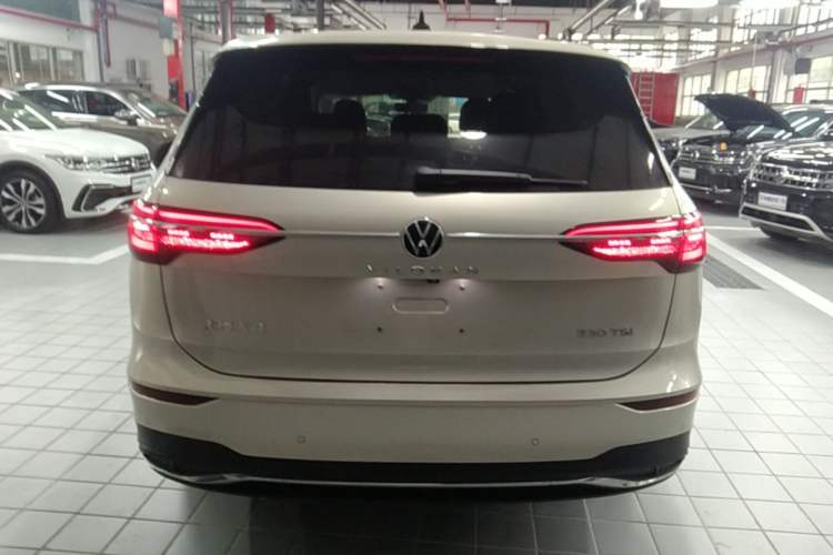 Used Volkswagen Viloran 2024 330TSI Luxury Edition Rear