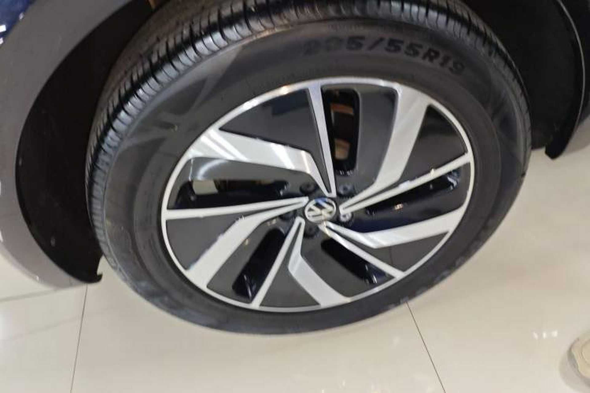 Used Volkswagen Viloran 2024 330TSI Luxury Edition Right Rear Wheel Hub