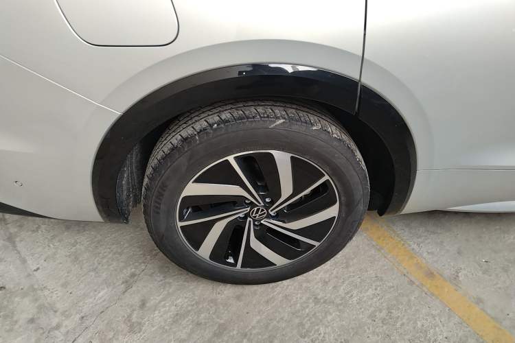 Used Volkswagen Viloran 2024 330TSI Luxury Edition Right Rear Wheel Hub