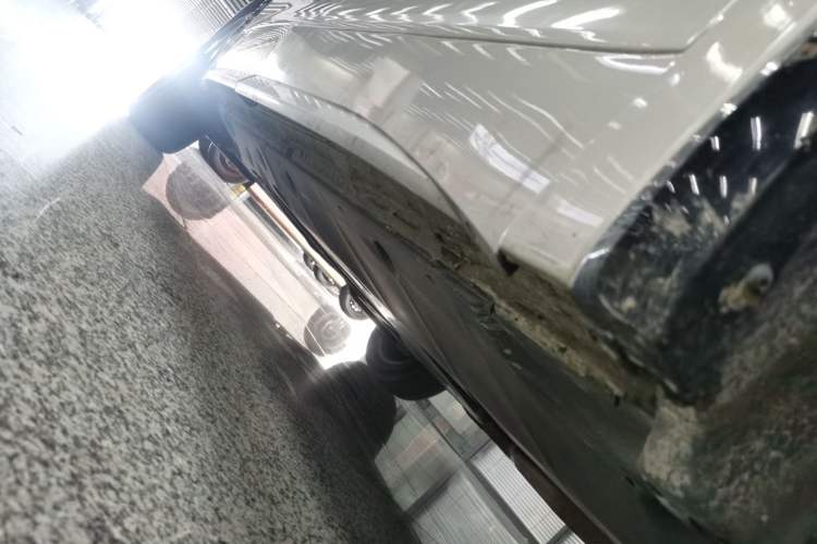 Used Volkswagen Viloran 2024 330TSI Luxury Edition Right Side Sill