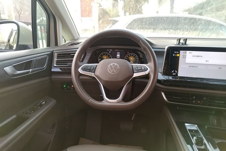 Used Volkswagen Viloran 2024 330TSI Luxury Edition Steering Wheel
