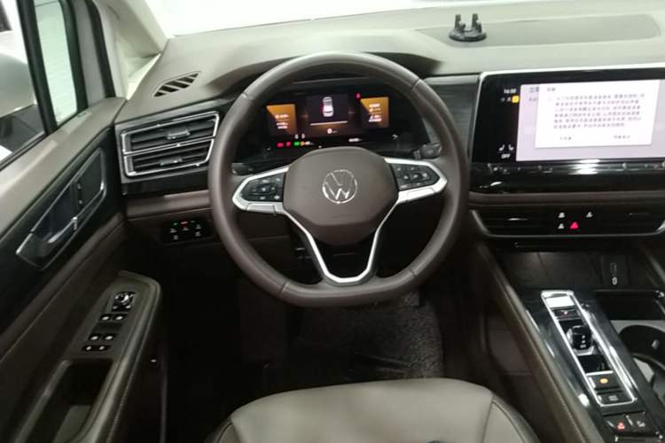 Used Volkswagen Viloran 2024 330TSI Luxury Edition Steering Wheel