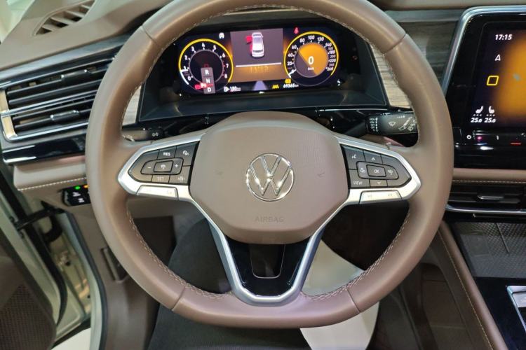 Used Volkswagen Viloran 2024 330TSI Luxury Edition Steering Wheel