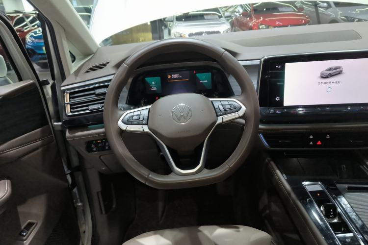 Used Volkswagen Viloran 2024 330TSI Luxury Edition Steering Wheel
