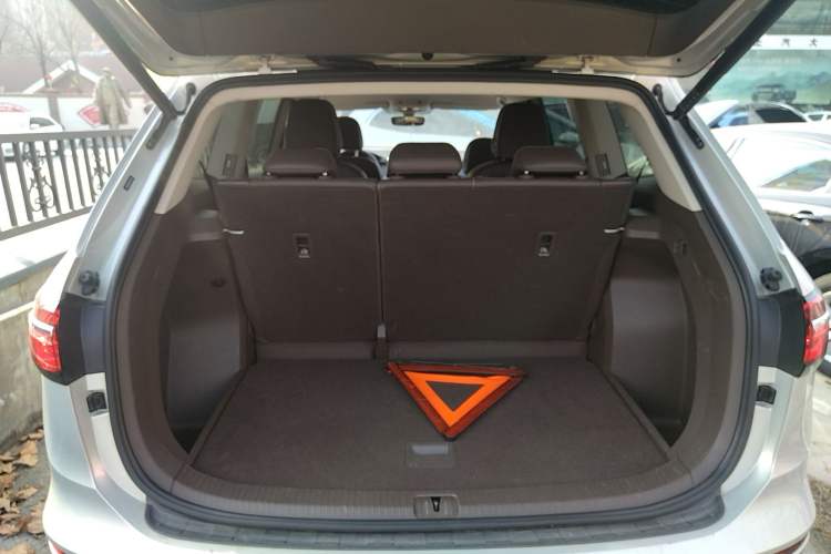 Used Volkswagen Viloran 2024 330TSI Luxury Edition Trunk