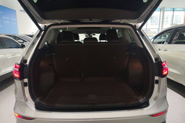 Used Volkswagen Viloran 2024 330TSI Luxury Edition Trunk