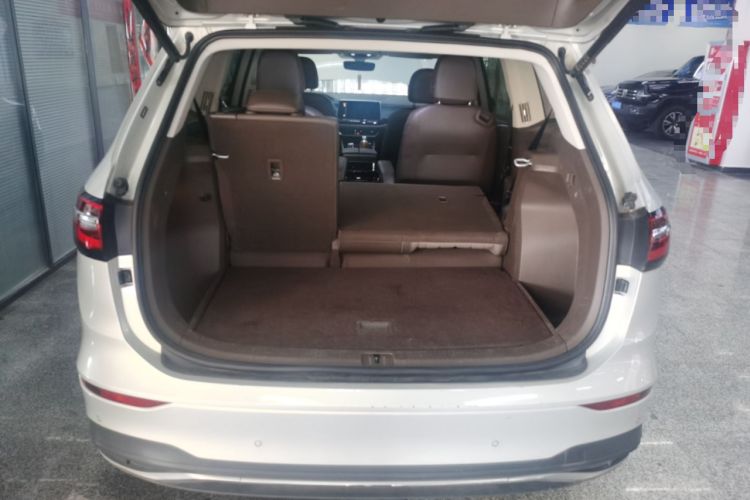 Used Volkswagen Viloran 2024 330TSI Luxury Edition Trunk