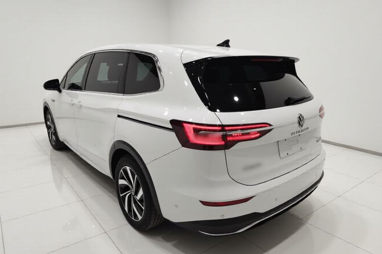 Used Volkswagen Viloran 2024 330TSI Luxury Edition Exterior 2