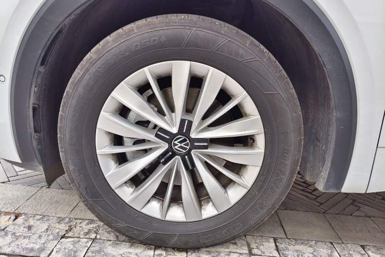 Used Volkswagen Viloran 2024 330TSI Business Edition Exterior 7