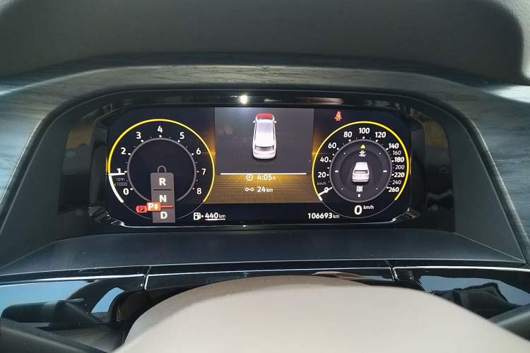 Used Volkswagen Viloran 2024 330TSI Luxury Edition Instrument Cluster
