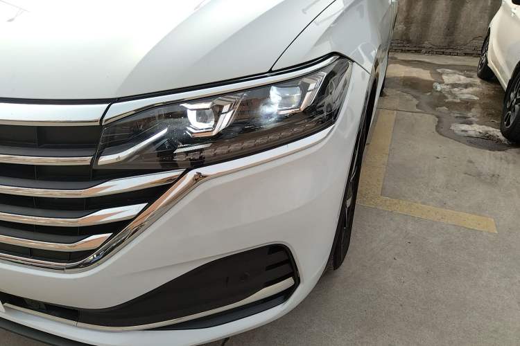 Used Volkswagen Viloran 2024 330TSI Luxury Edition Left Front Headlight