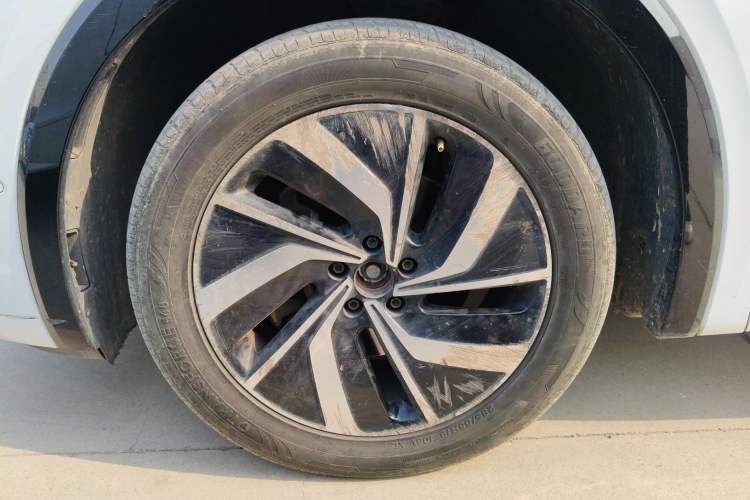 Used Volkswagen Viloran 2024 330TSI Luxury Edition Left Front Wheel Hub