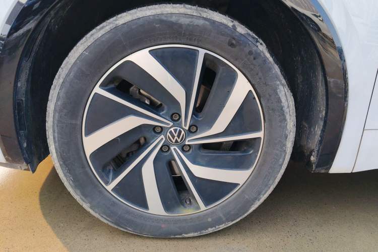 Used Volkswagen Viloran 2024 330TSI Luxury Edition Left Front Wheel Hub