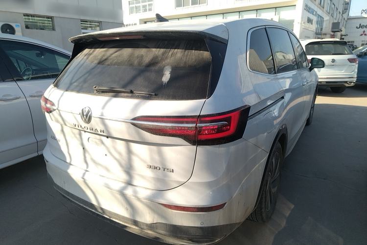 Used Volkswagen Viloran 2024 330TSI Luxury Edition Rear Right 45 Deg