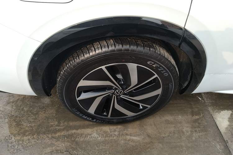 Used Volkswagen Viloran 2024 330TSI Luxury Edition Right Rear Wheel Hub