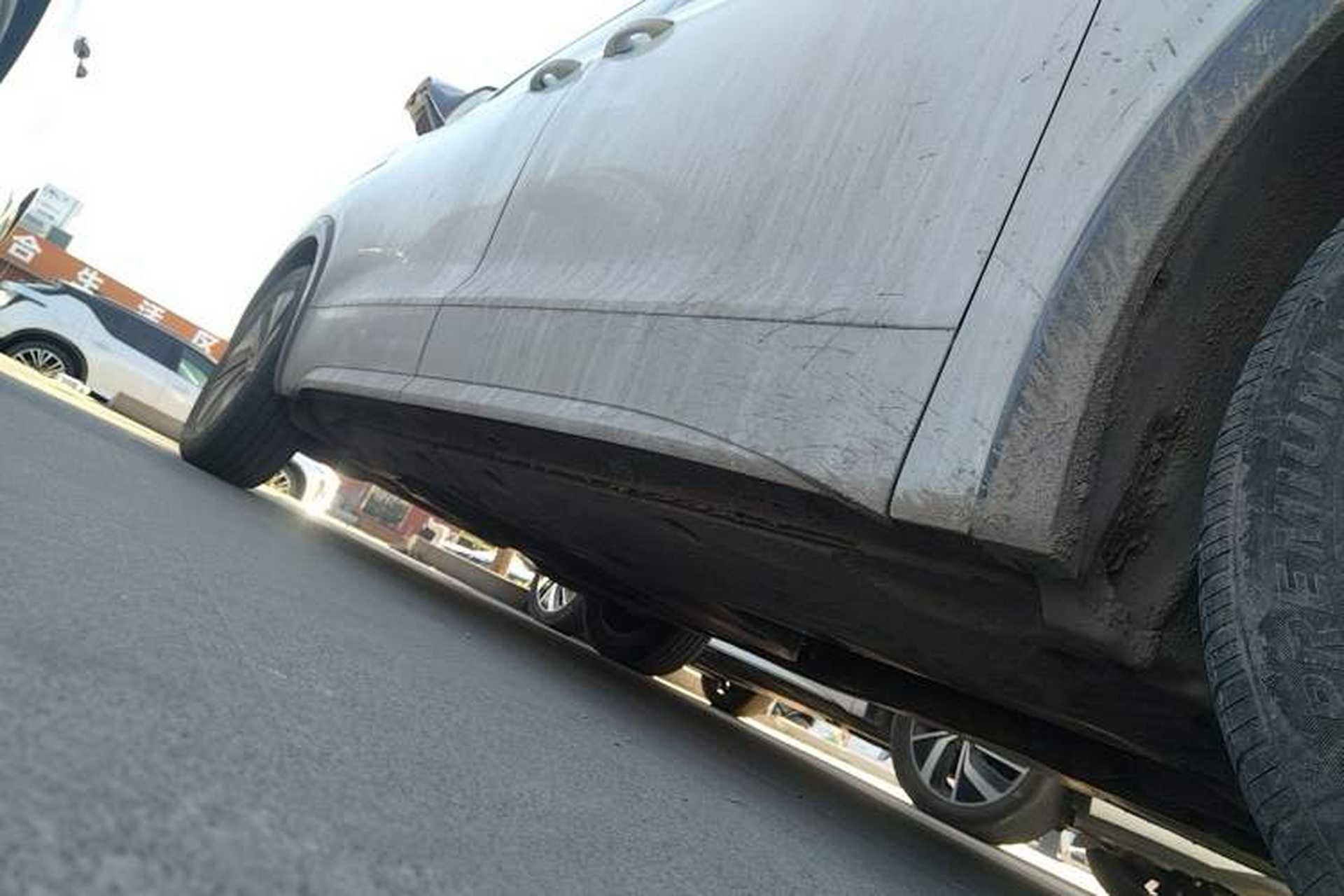 Used Volkswagen Viloran 2024 330TSI Luxury Edition Right Side Sill