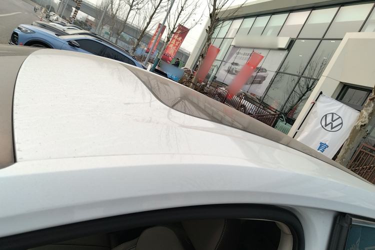 Used Volkswagen Viloran 2024 330TSI Luxury Edition Roof