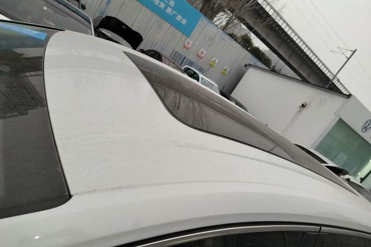 Used Volkswagen Viloran 2024 330TSI Luxury Edition Roof