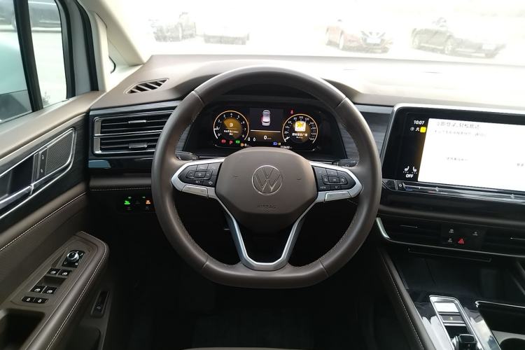 Used Volkswagen Viloran 2024 330TSI Luxury Edition Steering Wheel