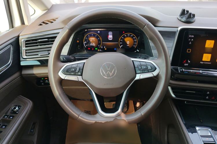 Used Volkswagen Viloran 2024 330TSI Luxury Edition Steering Wheel