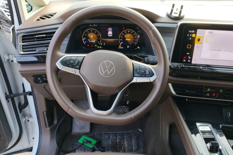 Used Volkswagen Viloran 2024 330TSI Luxury Edition Steering Wheel