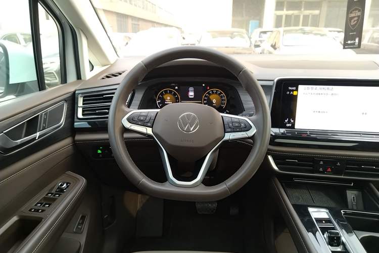 Used Volkswagen Viloran 2024 330TSI Luxury Edition Steering Wheel