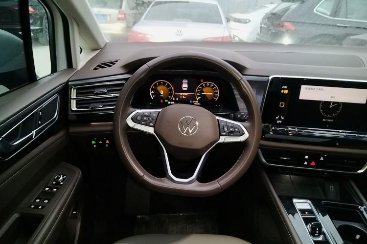Used Volkswagen Viloran 2024 330TSI Luxury Edition Steering Wheel