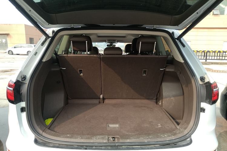 Used Volkswagen Viloran 2024 330TSI Luxury Edition Trunk