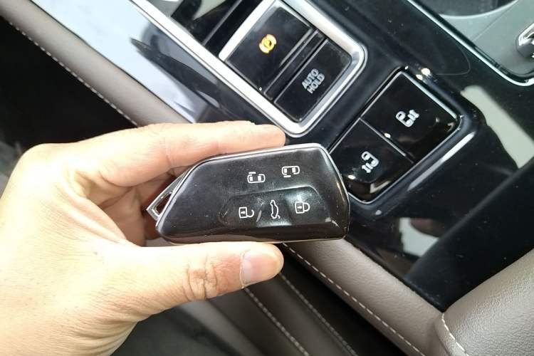Used Volkswagen Viloran 2024 330TSI Luxury Edition Vehicle Key