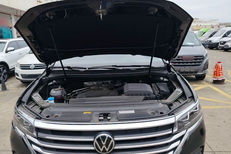 Used Volkswagen Viloran 2026 Model, 330TSI Business Edition Engine Bay