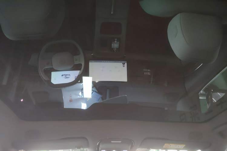 Used Volkswagen Zhongdu 08 2026 Model Single-Motor Low-Configuration Headliner