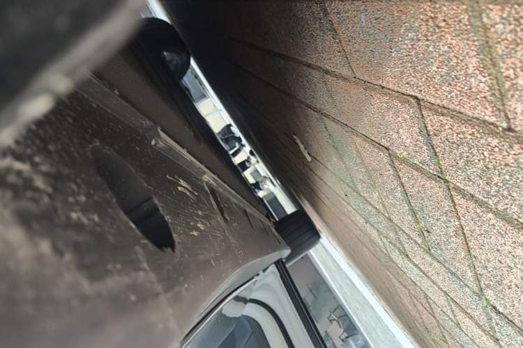 Used Volkswagen Zhongdu 08 2026 Model Dual-Motor Left Side Sill