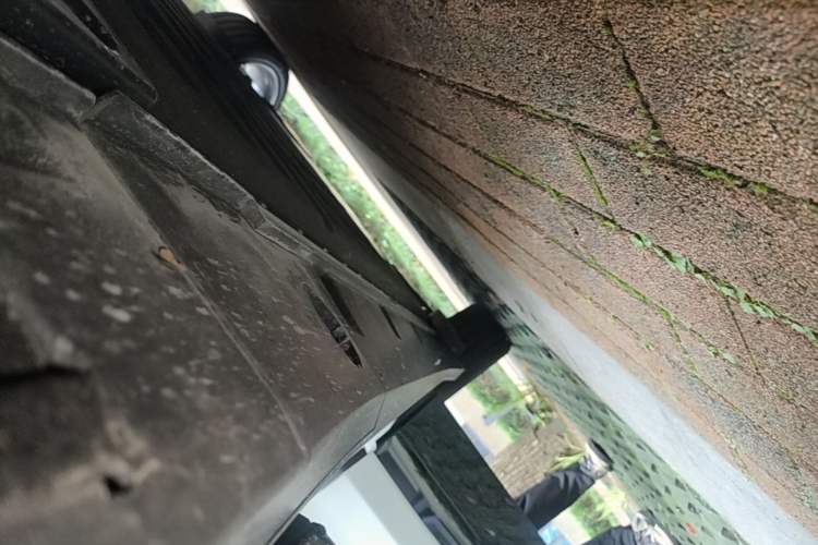 Used Volkswagen Zhongdu 08 2026 Model Dual-Motor Right Side Sill