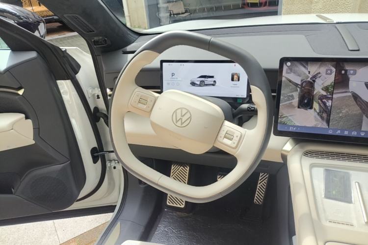 Used Volkswagen Zhongdu 08 2026 Model Dual-Motor Steering Wheel