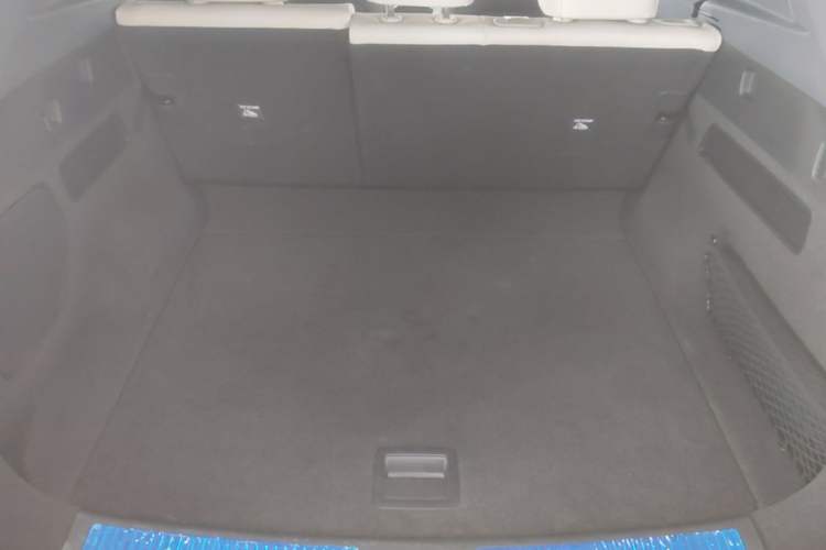 Used Volkswagen Zhongdu 08 2026 Model Single-Motor Low-Configuration Trunk