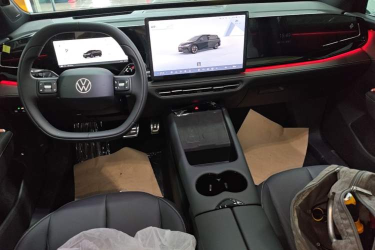 Used Volkswagen Zhongyu 07 2026 Model Pure Center Console