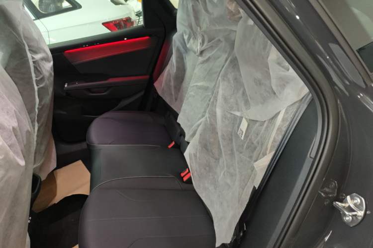 Used Volkswagen Zhongyu 07 2026 Model Pure Left Rear Seat